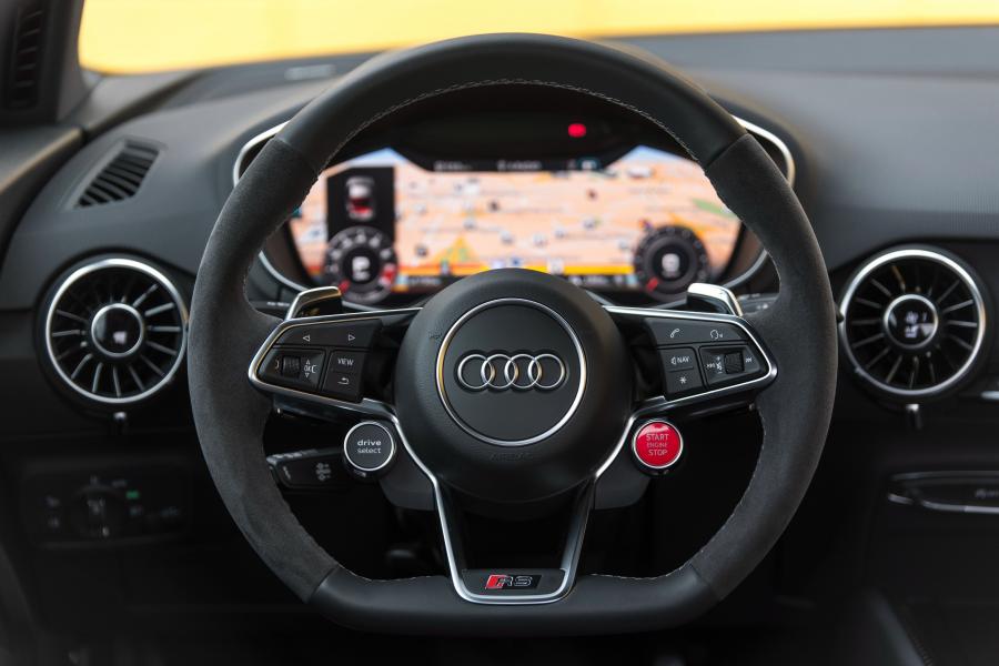 Панель приборов Audi TT RS Coupe (8S) 2018 года  (LA) (фото 2 из 10)